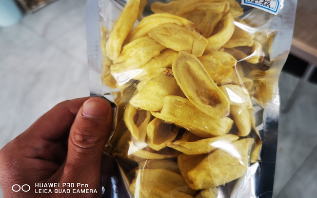越南客户菠萝蜜片真空油炸试验